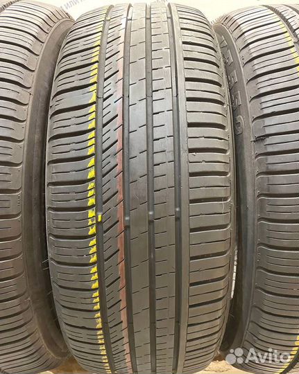 Kinforest KF550-UHP 215/60 R17 93N