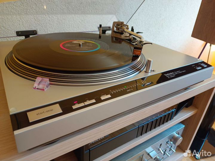 Виниловый проигрыватель Technics SL-1600 MK2