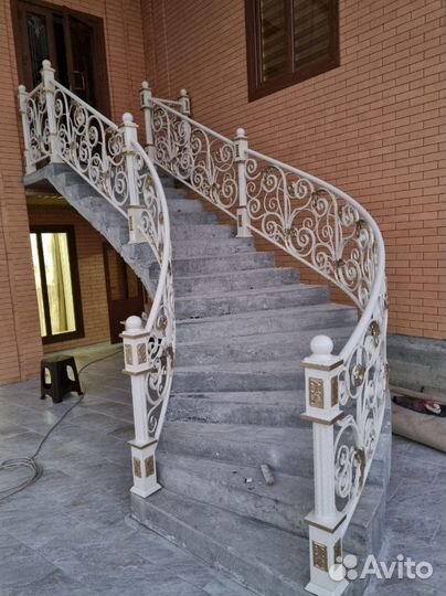 Перила для лестниц