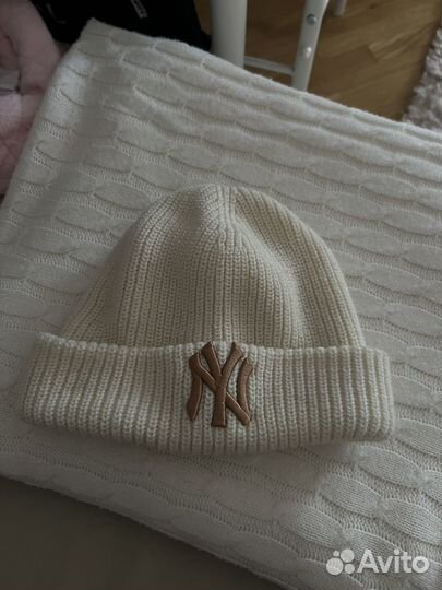 Шапка бини mlb logo бежевая (молочная)