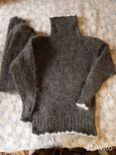 Свитер, штаны, носки, варюшки