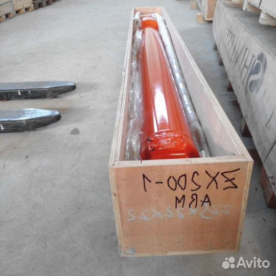 Гидроцилиндр рукояти Hitachi EX225usrk(LC)