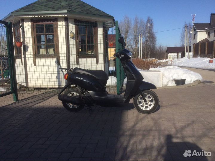 Скутер Honda tact AF79