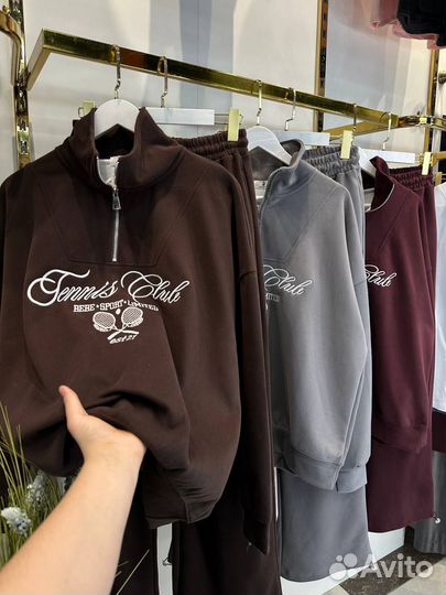 Спортивный костюм