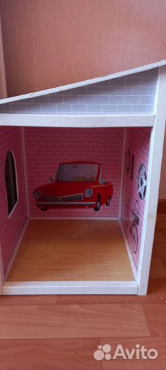 Кукольный домик с мебелью