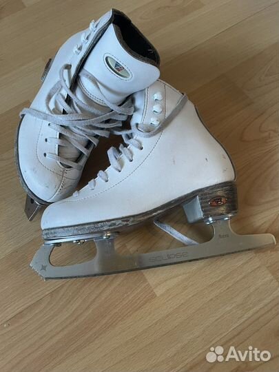 Фигурные коньки детскте riedell