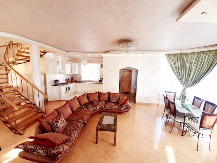 Коттедж 142 м² на участке 5 сот.