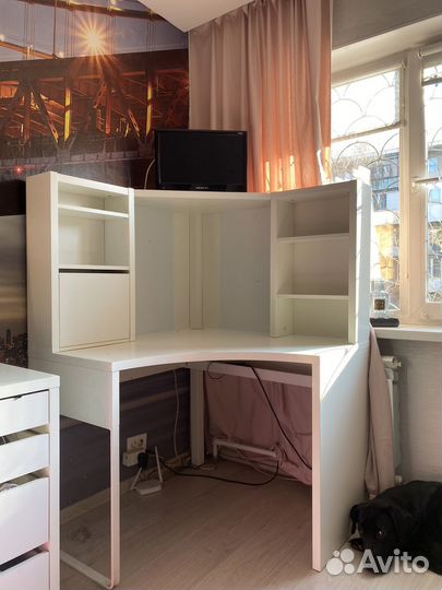 Угловой стол IKEA