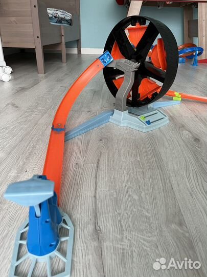 Трек hot wheels колесо для двоих