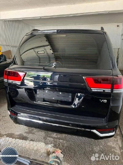 Рестайлинг обвес в Toyota Land Cruiser 300