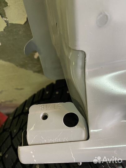 Стойка средняя кузова с порогом WV Polo V