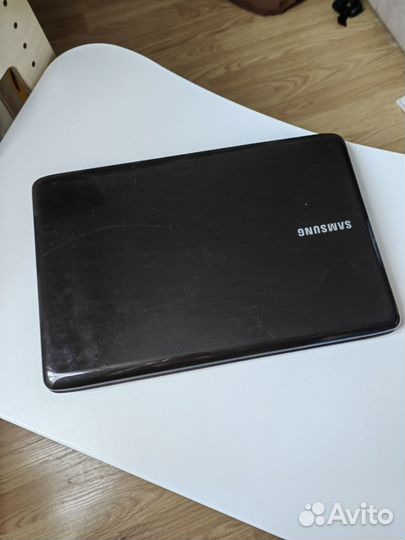 Ноутбук samsung R540