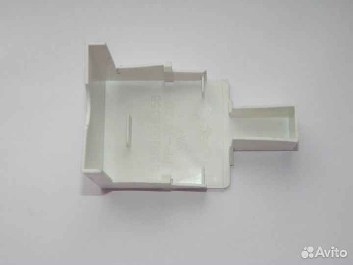 Крышка насоса стиральной машины Bosch 00187305