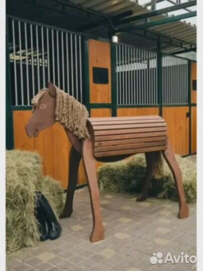 Деревянная лошадка