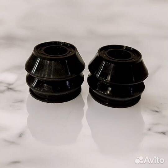 Пыльник шаровой опоры нижнего рычага, набивной (армированный верх и низ), 24*45*45