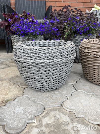 Корзина кашпо из ротанга