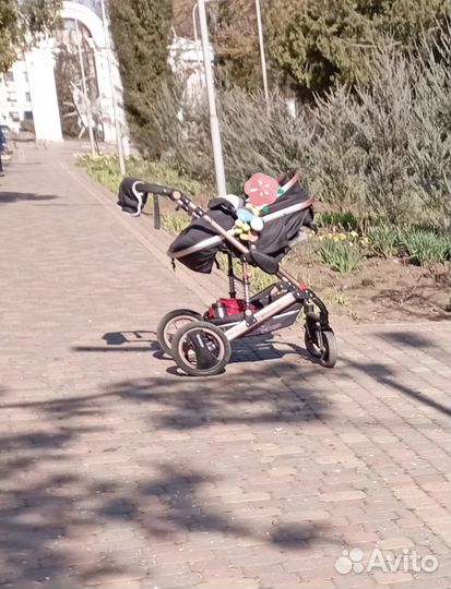 Коляска 3 в 1 Luxmom / черный трансформер