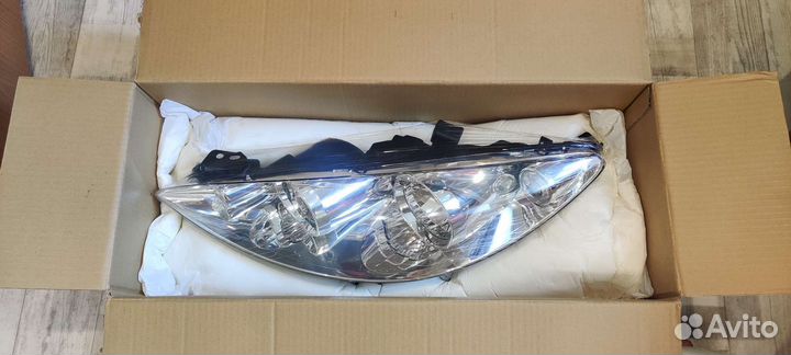 Фара в сборе