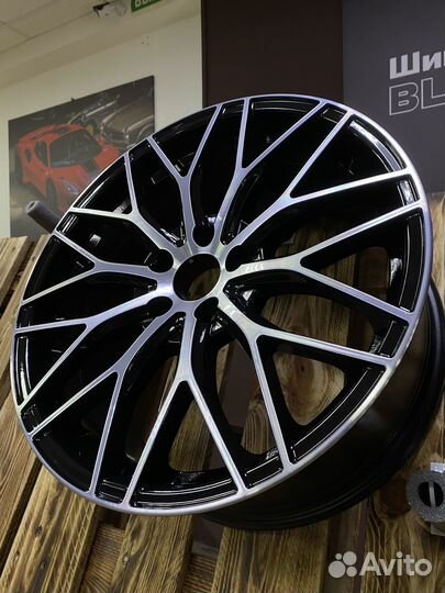 Neo 7x17/5x114,3 ET40 D67,1 740 BD