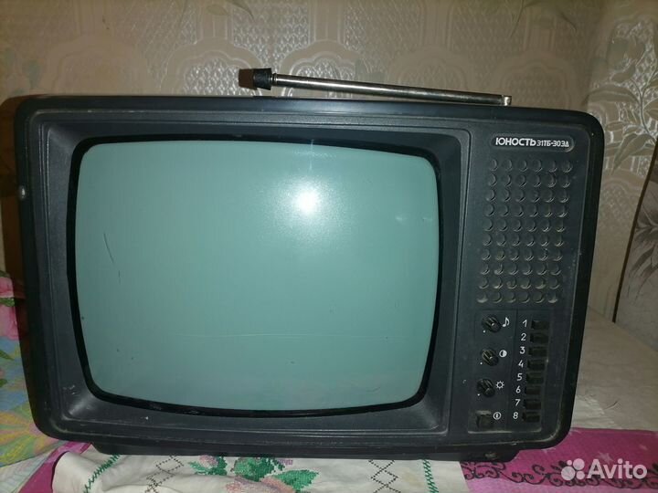 Телевизор черно белый СССР