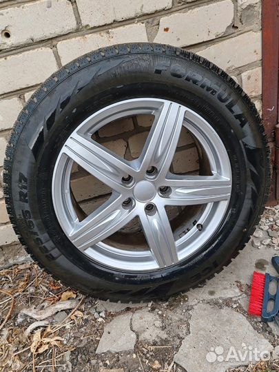 Диски литые р17 + шины Formula Ice 225/65/R17