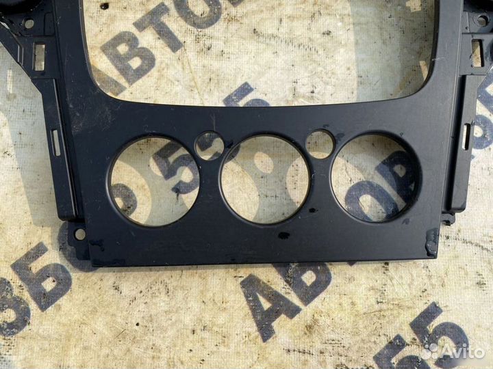 Рамка магнитолы Ford Mondeo 4