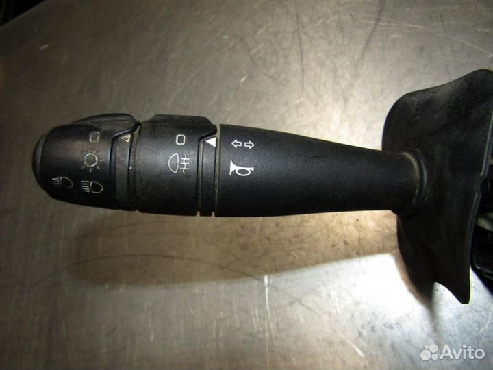 Переключатель поворотов подрулевой Kangoo 1997-200