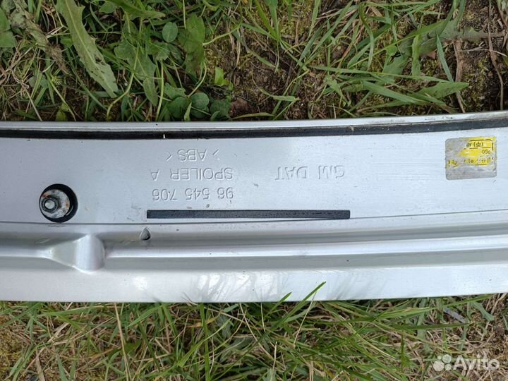 Спойлер крышки багажника на Chevrolet lacetti