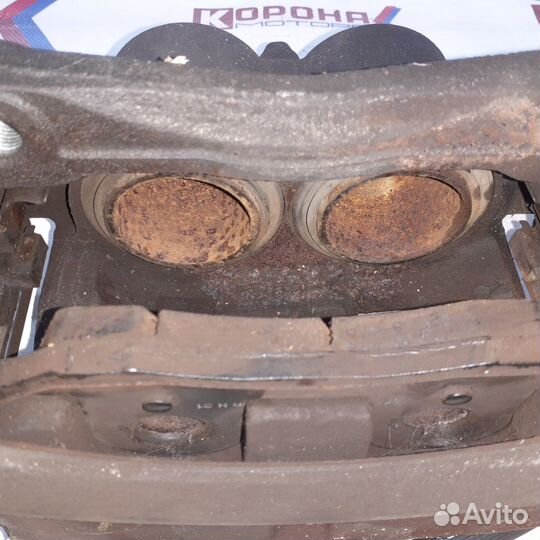 Суппорт передний правый hyundai grand starex