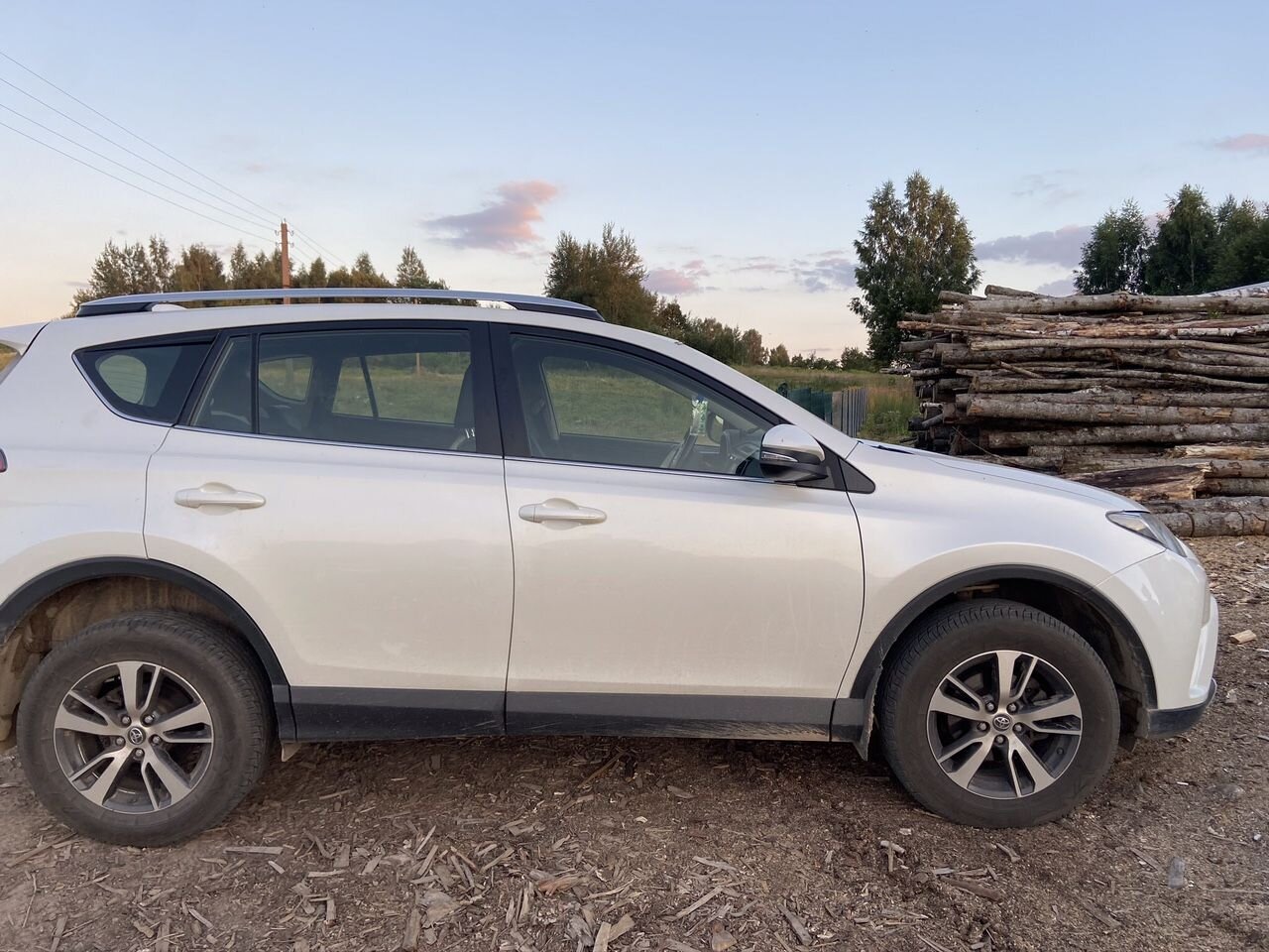 Toyota RAV4: фото владельца