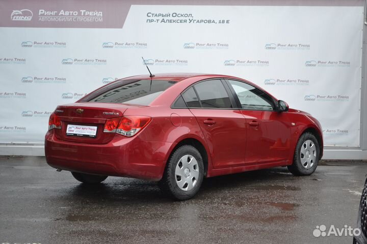 Chevrolet Cruze 1.6 AT, 2010, 112 850 км