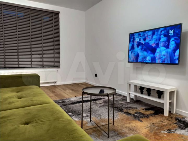 2-к. квартира, 80 м², 6/10 эт.