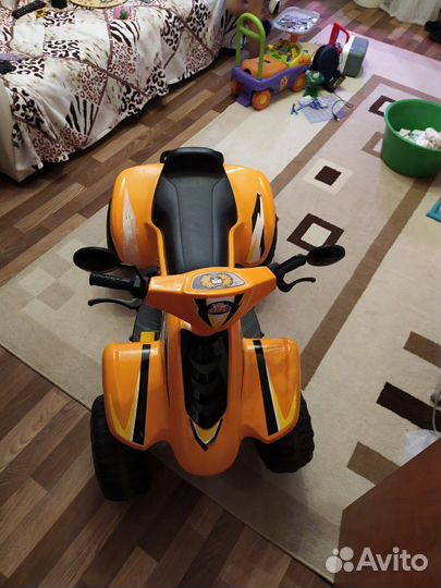 Квaдрoцикл Веасh Raсer ст-558