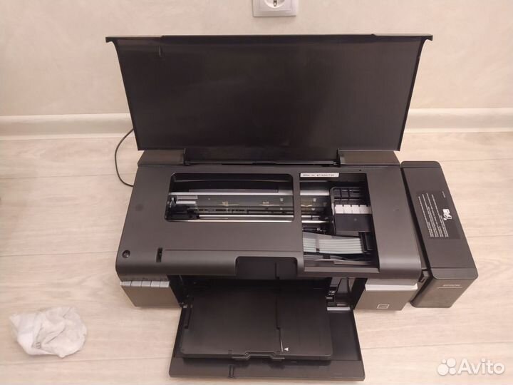 Принтер струйный Epson L805 на запчасти, засох