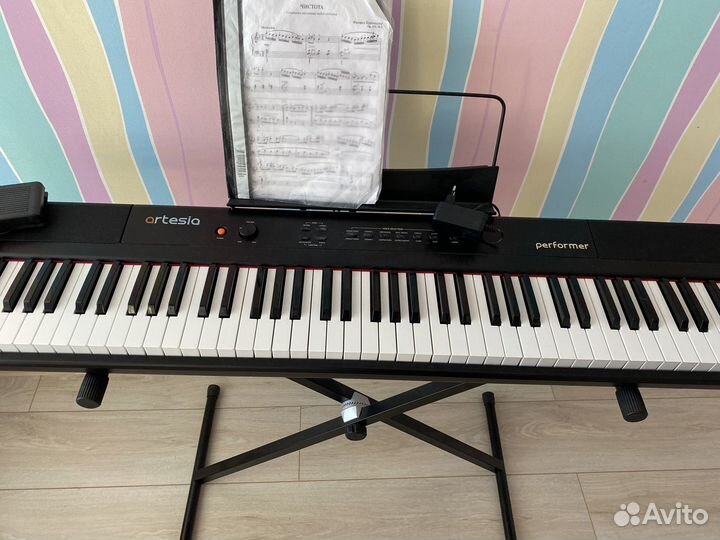 Цифровое фортепиано 88 клавиш