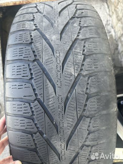 Nokian Tyres Hakkapeliitta R2 SUV 235/55 R19 105R