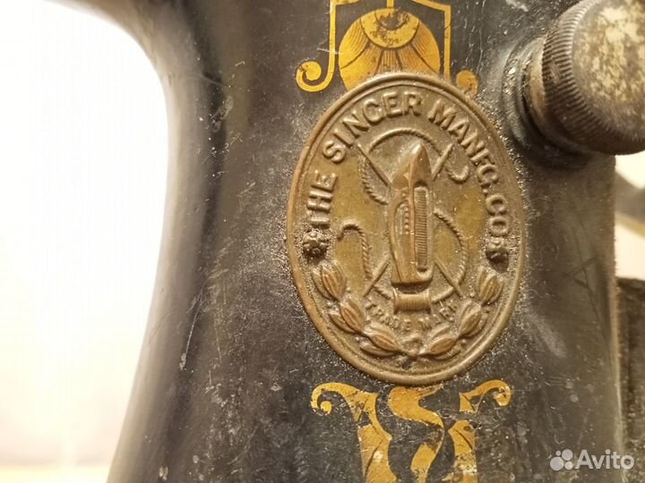 Швейная машина Singer