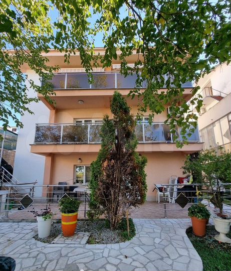 Дом 315 м² на участке 580 м² (Черногория)