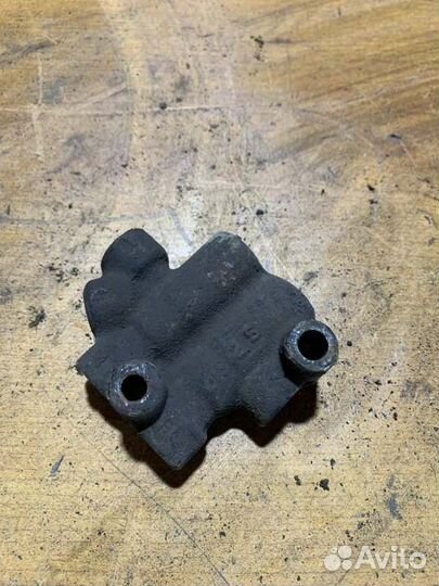 Распределитель тормозной Toyota Corona premio 1999