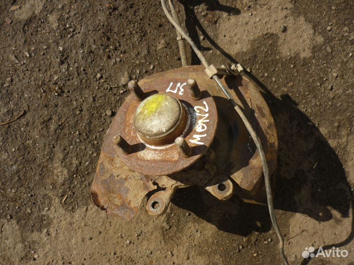 Задний правый кулак Форд Мондео 2