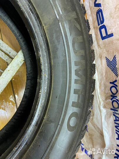 Kumho I'Zen KW22 215/65 R16