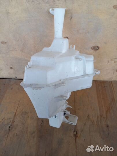 Бачок омывателя Kia Rio 4