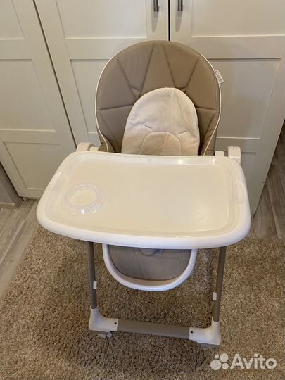 Стульчик для кормления capella