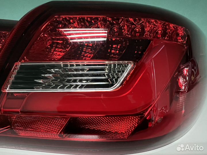 Задние фонари (стоп-сигналы) Toyota Camry 40