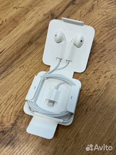 Наушники проводные Apple earpods lightning
