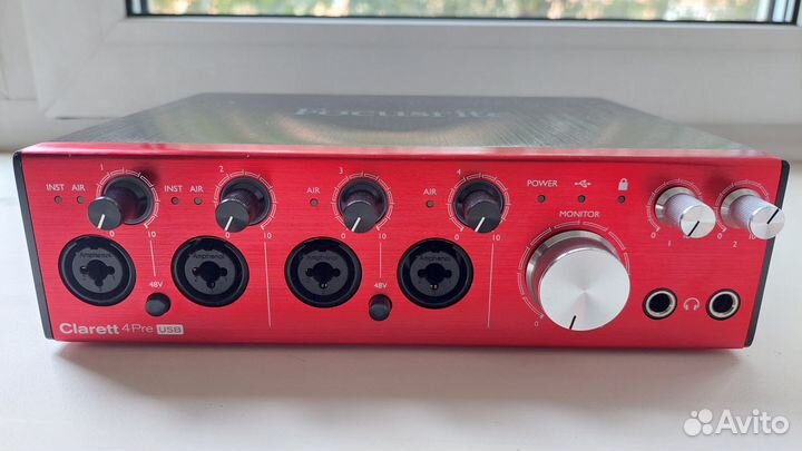 Внешняя звуковая карта Focusrite Clarett 4pre usb