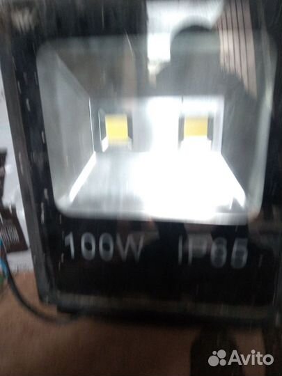 Светодиодный прожектор