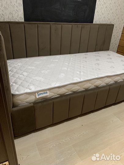Кровать 90х200 с подъмным механизмом