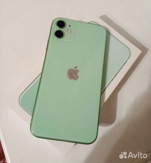 iPhone 11, 64 ГБ