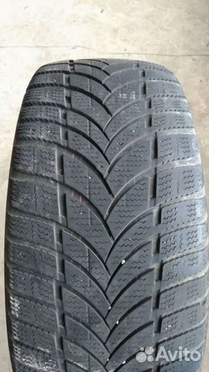Maxxis Victra SUV M+S 235/50 R18 V